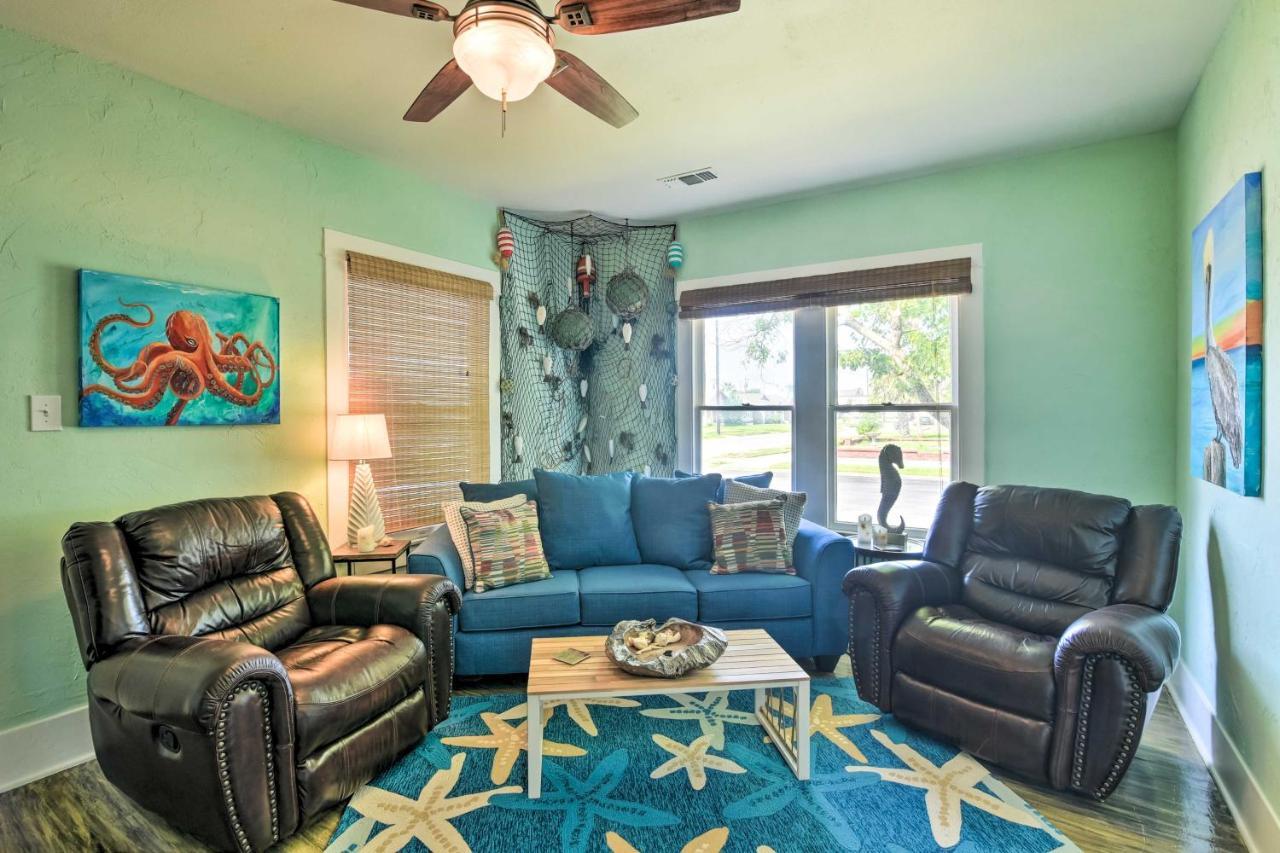 Quaint Galveston Vacation Home - Central Location! 외부 사진