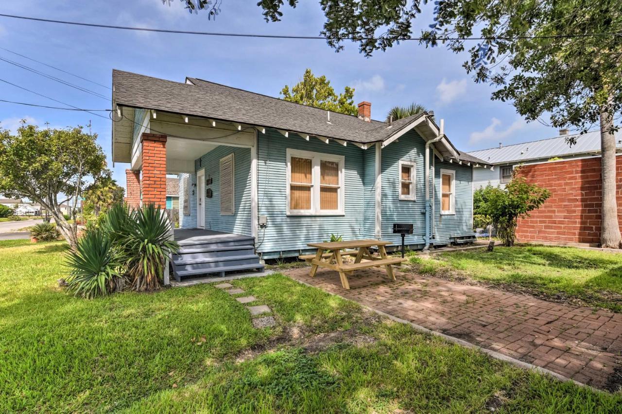 Quaint Galveston Vacation Home - Central Location! 외부 사진
