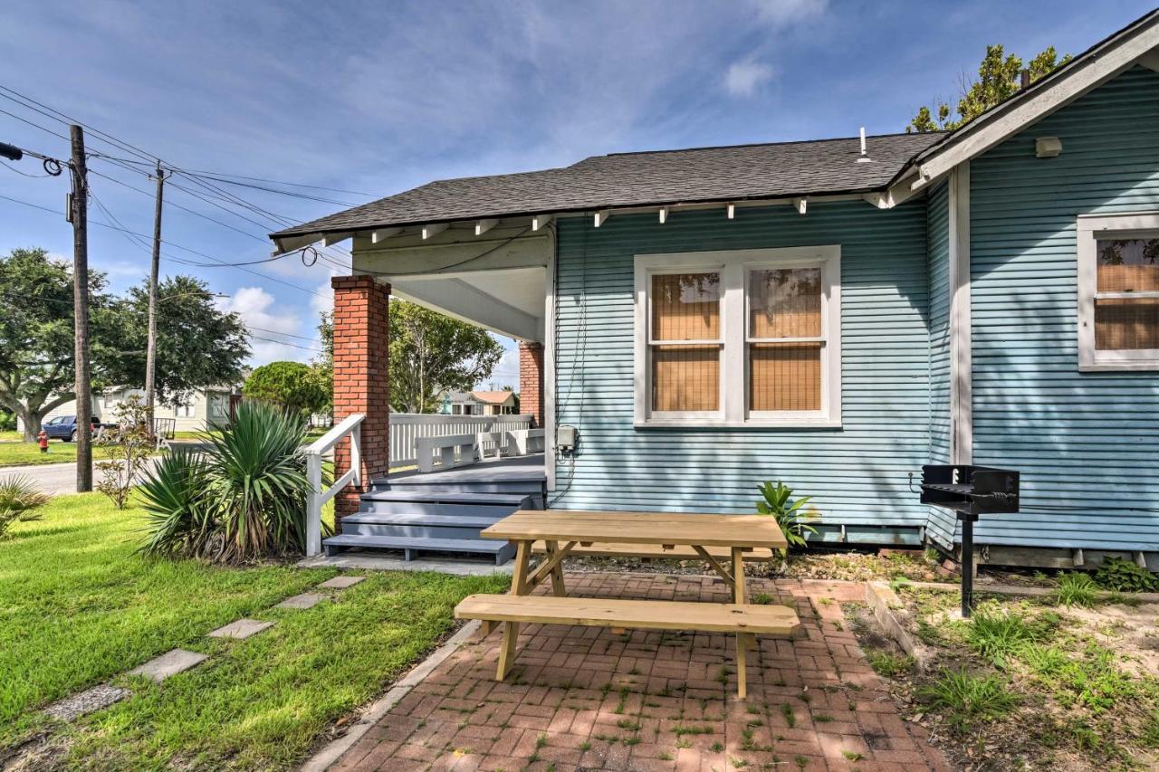 Quaint Galveston Vacation Home - Central Location! 외부 사진