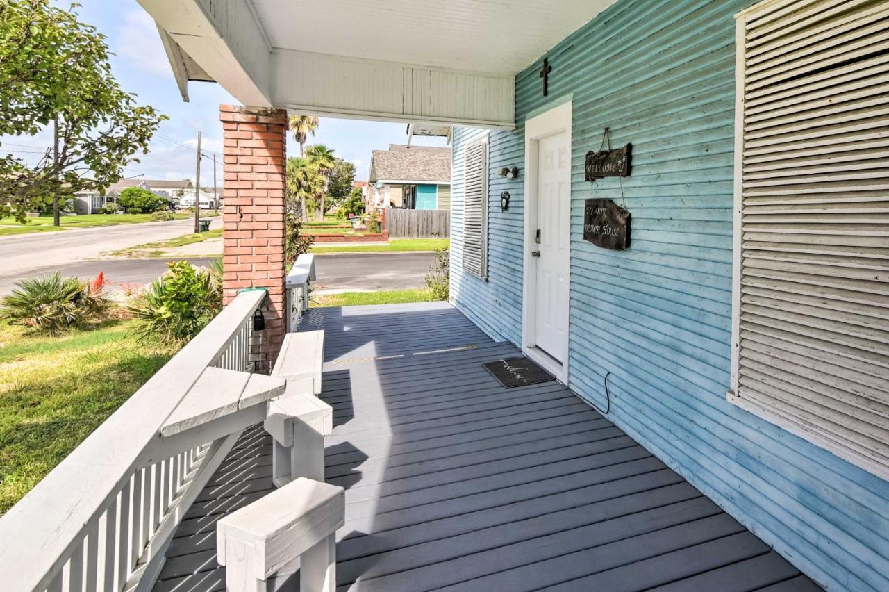 Quaint Galveston Vacation Home - Central Location! 외부 사진